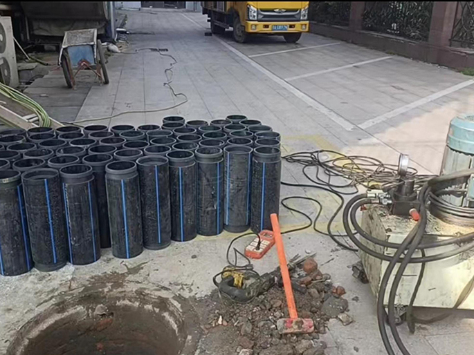 柳北PE置换管厂家 DN315置换管 非开挖管短管置换